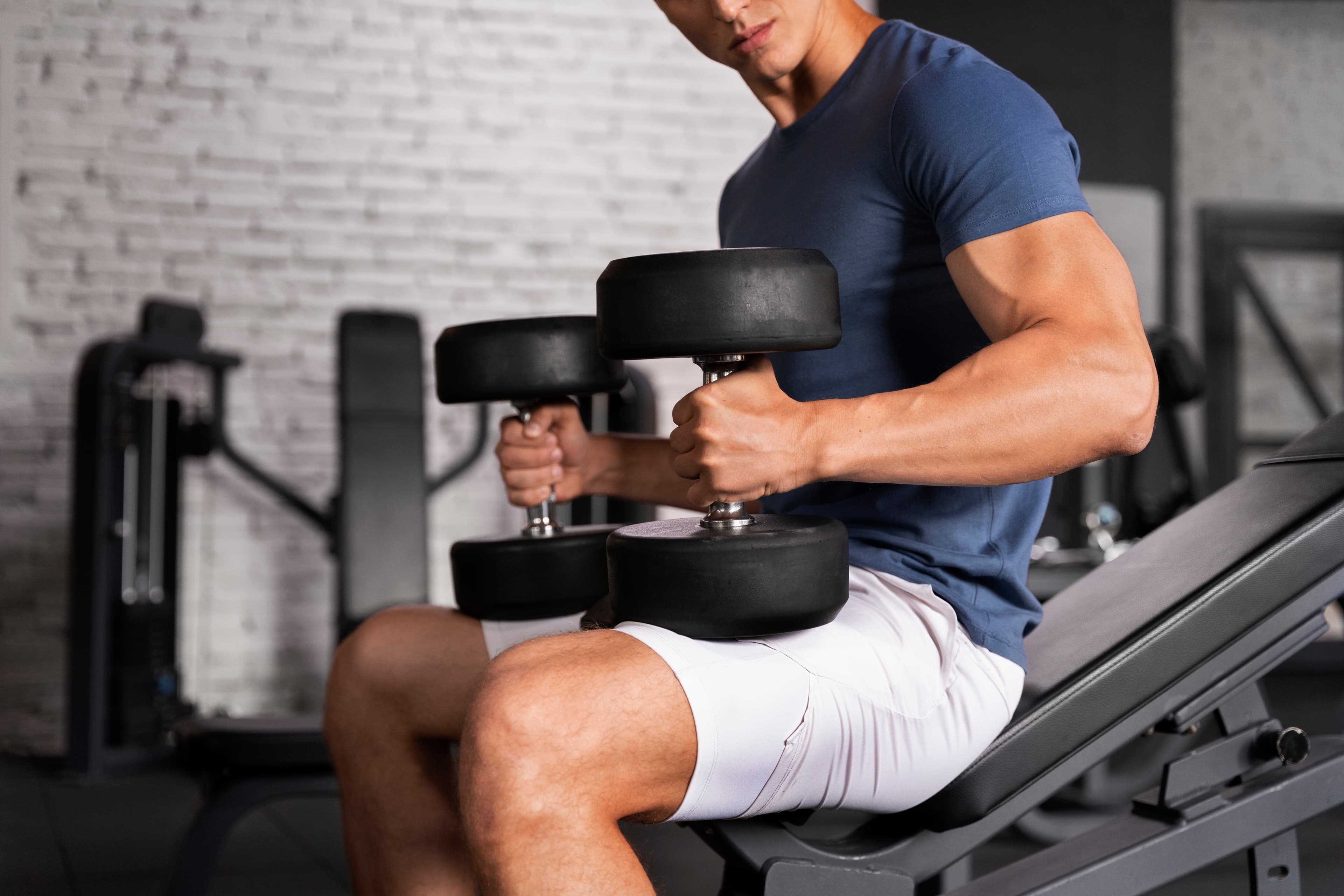 Lifting for Strength vs Size: Science-Backed Training Differences