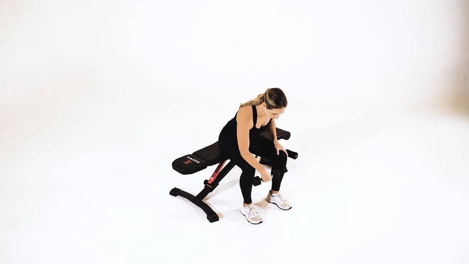 Dumbbell One-Arm Wrist Curl (Pronated) Demonstration