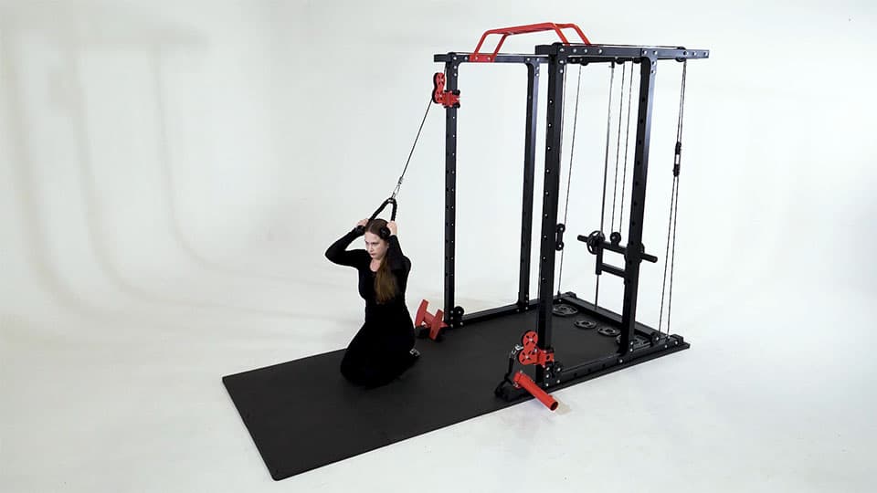 Cable Crunch Kneeling Rotation Demonstration